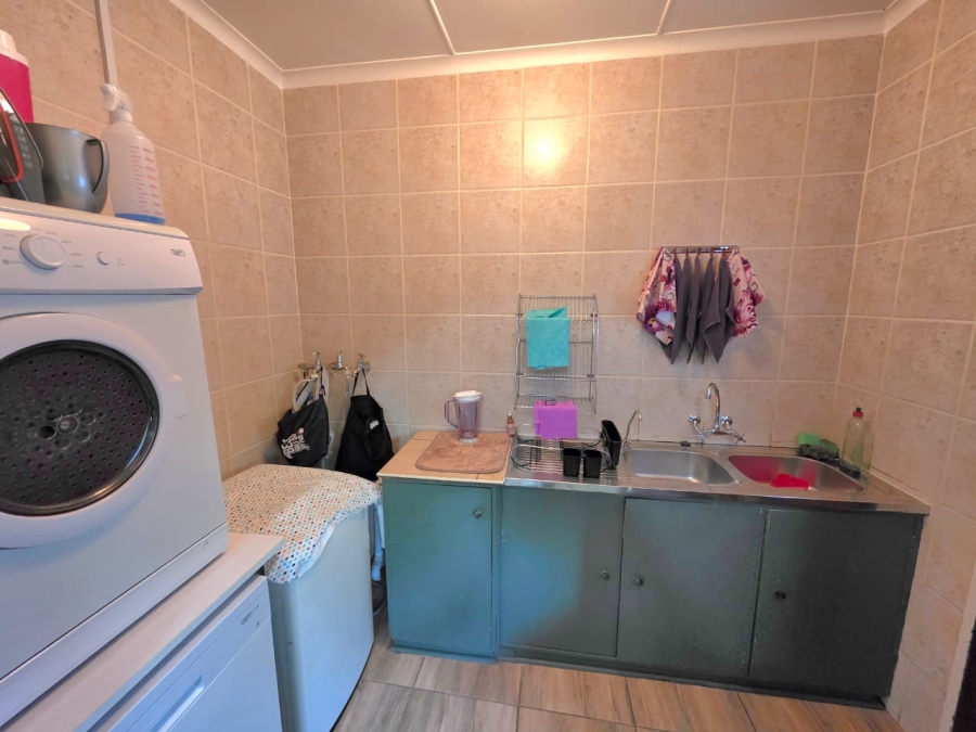 To Let 4 Bedroom Property for Rent in Panorama Free State